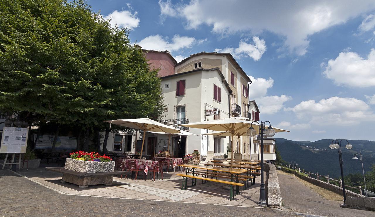 Albergo Ristorante Leso Боско Чезанова Екстериор снимка