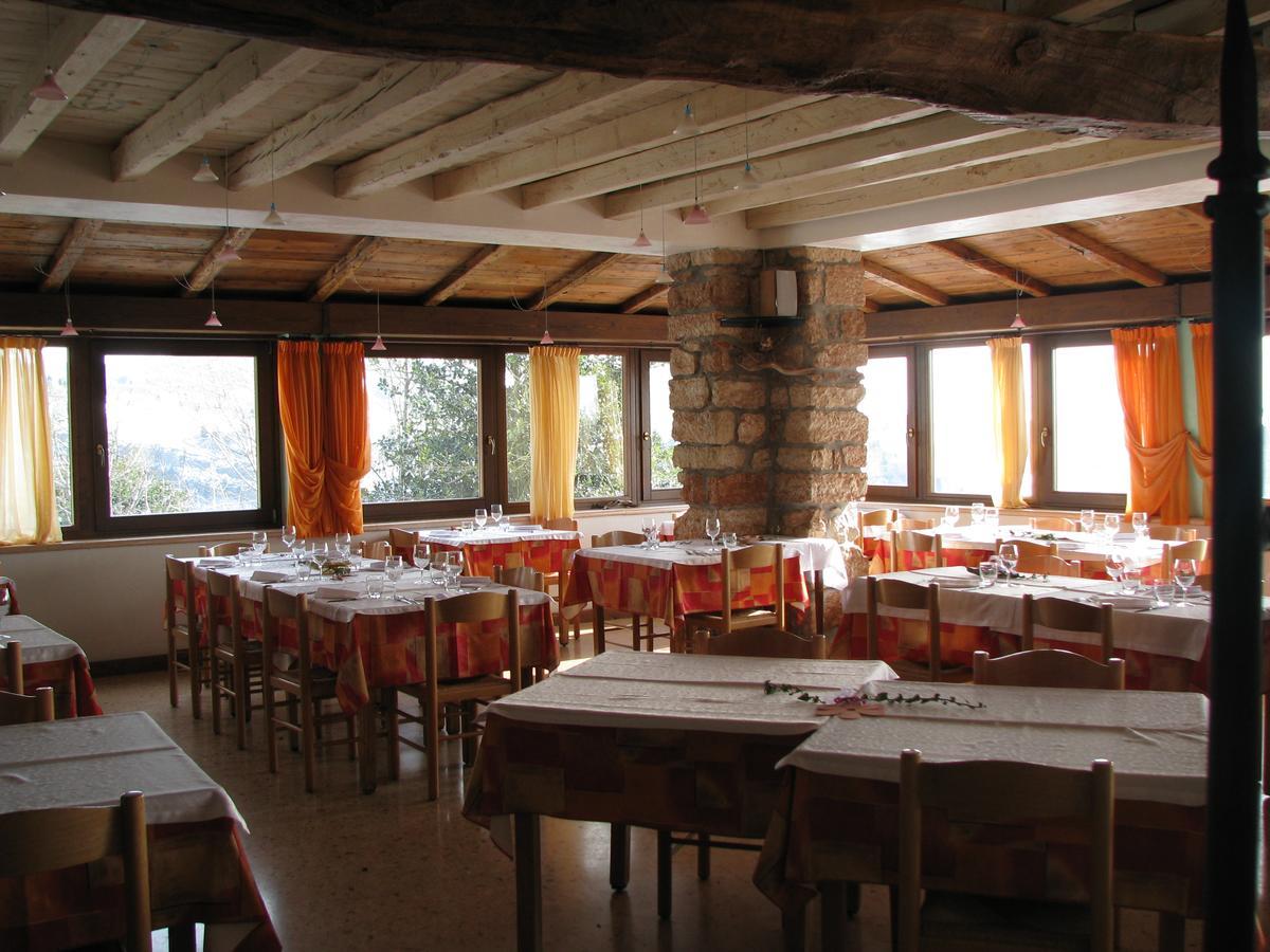 Albergo Ristorante Leso Боско Чезанова Екстериор снимка