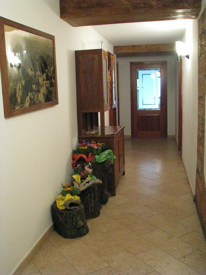 Albergo Ristorante Leso Боско Чезанова Екстериор снимка