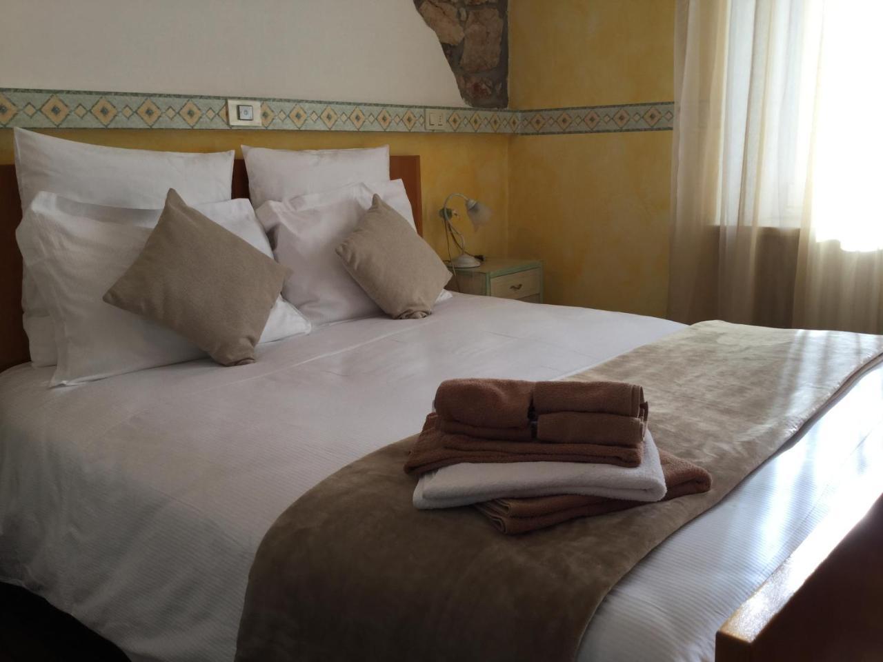 Albergo Ristorante Leso Боско Чезанова Екстериор снимка